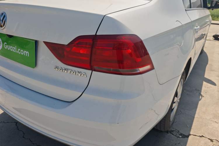 Used Volkswagen Santana 2019 1.5L Manual Fashion Edition China VI Standard Right Rear Taillight