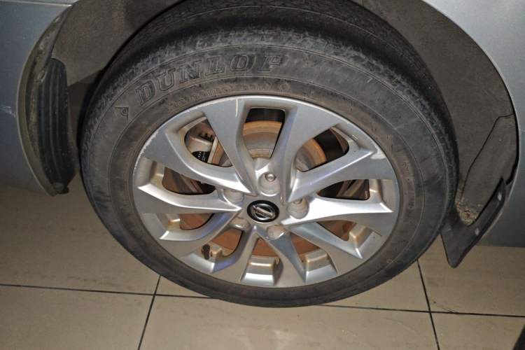 Used Nissan Sylphy 2016 1.6XE CVT Comfort Edition Exterior 5