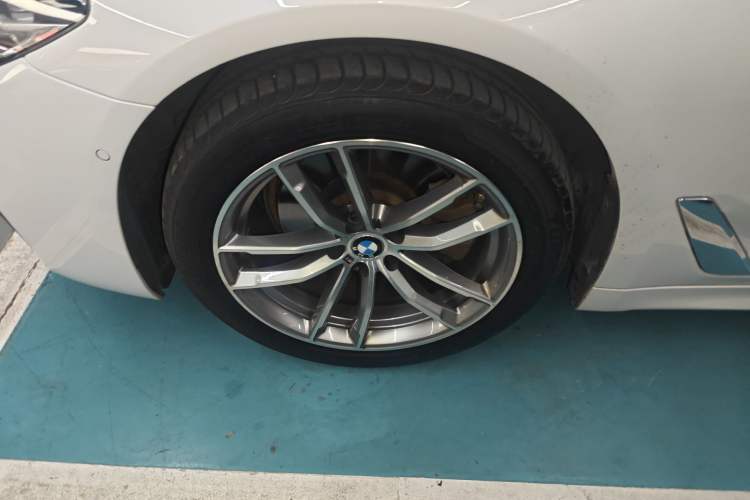 Used BMW 5 Series 2020 525Li M Sport Package