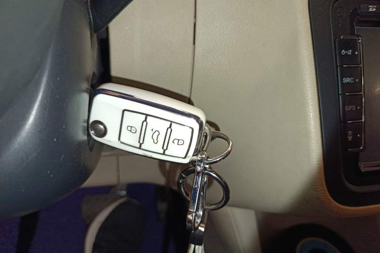 Used Skoda Fabia 2014 1.4L Automatic Crystal Edition Vehicle Key