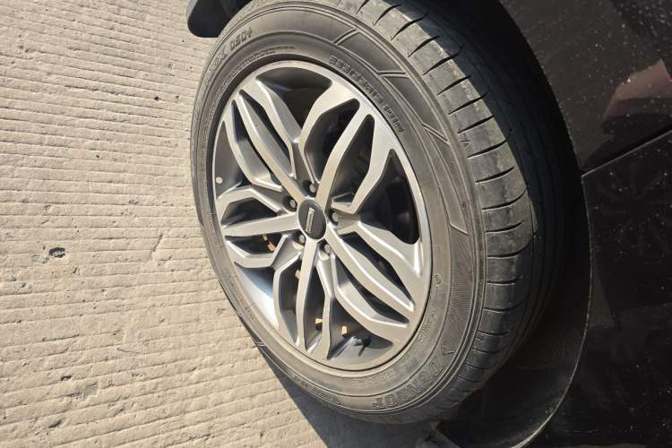 Used Wey VV5 2017 2.0T Ultra-Luxury Version
