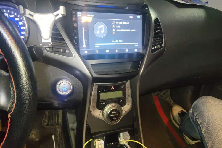 Used Hyundai Elantra (5th Generation / Langdong) 2015 1.6L Automatic Luxury Model