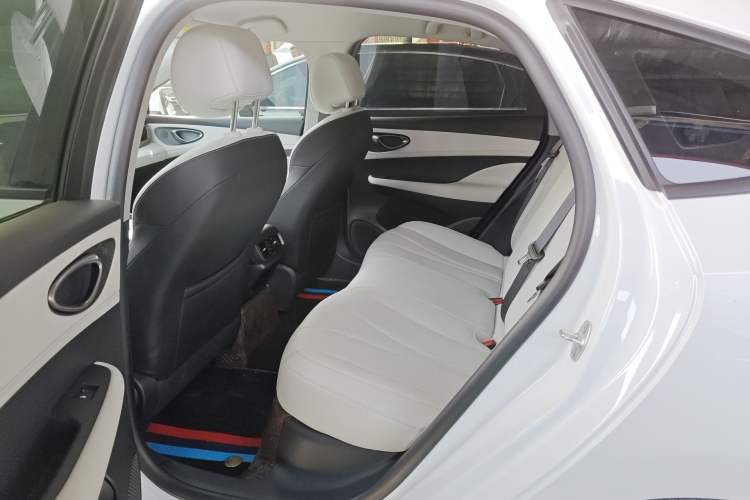 Used BYD Seal 05 DM-i 2025 DM-i Smart Drive 55KM Luxury Model Left Rear Seat