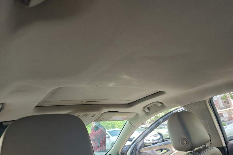 Used Buick Regal 2012 2.0L Luxury Edition Headliner