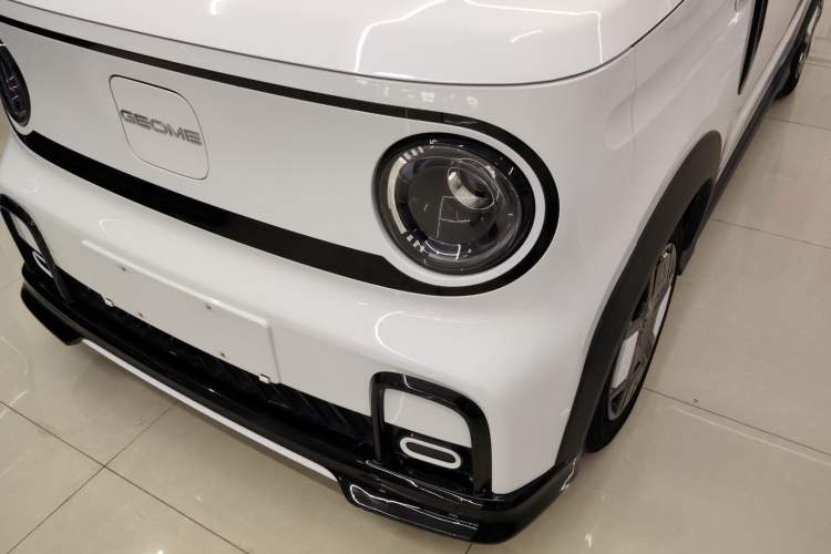 Used Geely Galaxy Panda 2024 200km Panda Kart Left Front Headlight