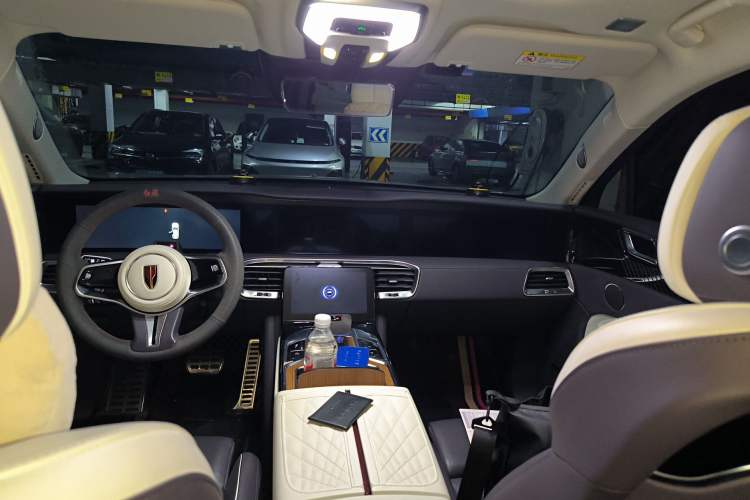 Used Hongqi E-HS9 2021 510 km Range Flagway Edition Six Seats
