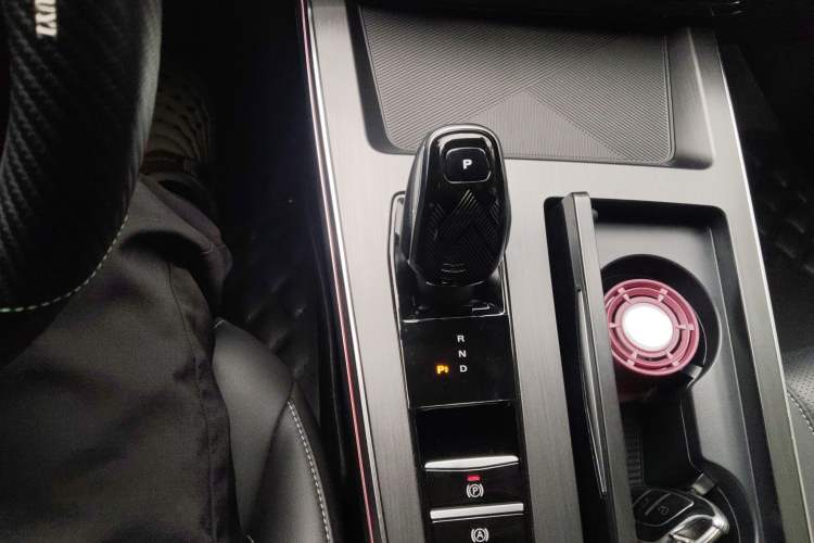 Used Roewe RX5 MAX 2022 1.5T Automatic Zhiwei Prestige Edition