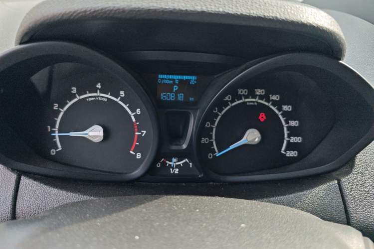 Used Ford EcoSport 2013 1.5L Automatic Fashion Model Instrument Cluster