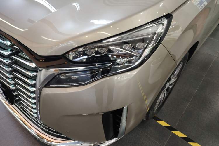 Used Buick GL8 2023 ES Lu Zun Deluxe Model
