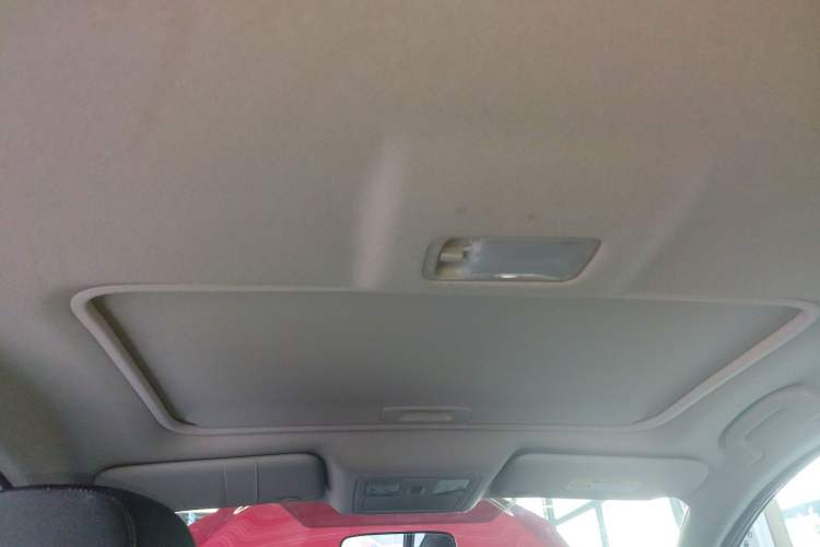 Used Nissan Tiida 2016 1.6L CVT Cool Dynamic Edition Headliner