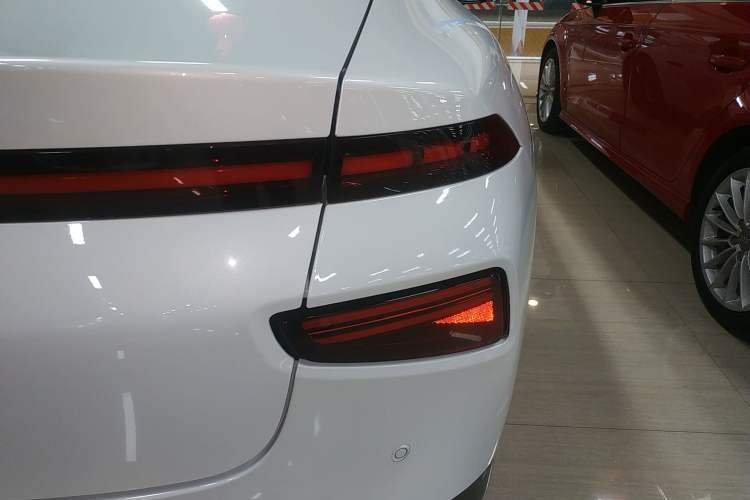 Used XPeng P7 2021 480E