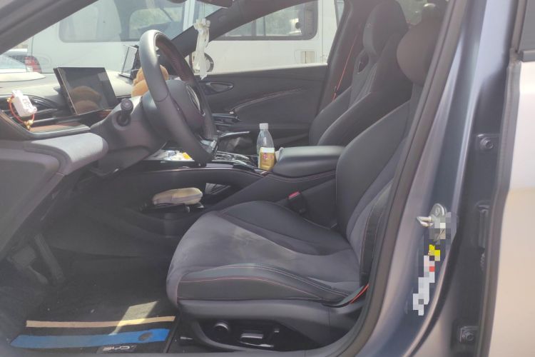 Used BYD Seal 2022 650 km All-Wheel-Drive Performance Version
