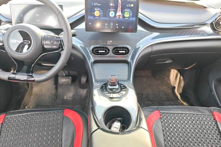 Used BYD e2 2023 Comfort Model Audio And AC Panel