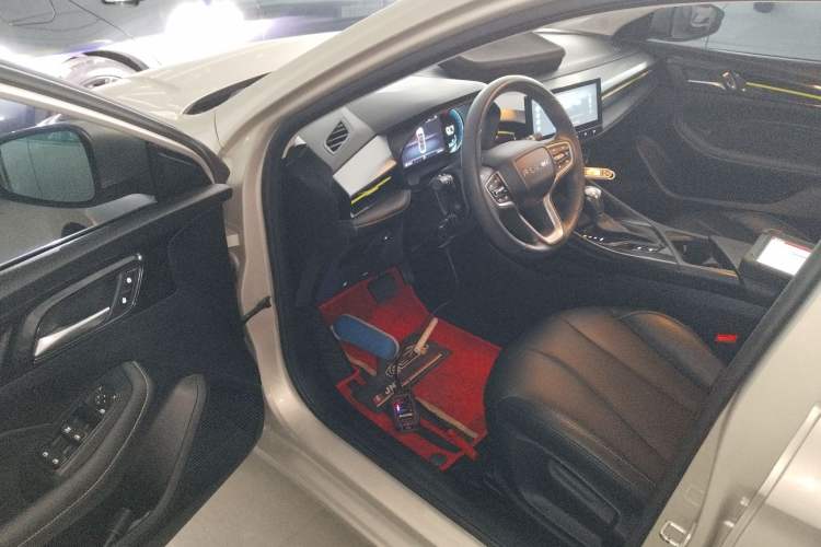 Used Roewe i5 2021 1.5L CVT Diamond Edition
