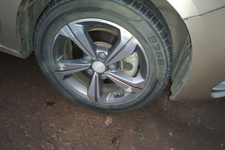 Used Geely Auto Emgrand GL 2017 1.8L DCT Elite Model
