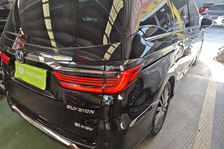 Used Honda Elysion 2022 2.0L eHEV Luxury Edition
