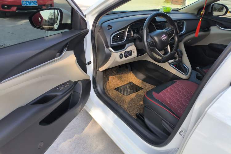 Used Buick GT 2018 15T Dual-Clutch Elite Model China V Standard
