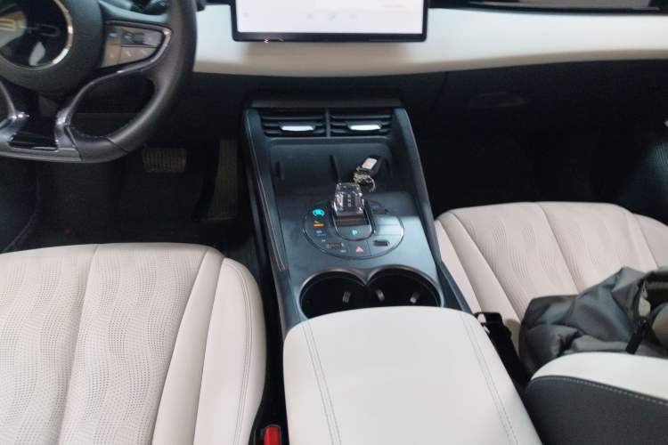 Used BYD Seal 06 New Energy 2024 DM-i 120KM Luxury Model
