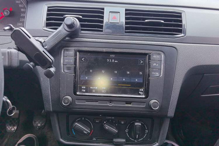 Used Volkswagen Santana 2018 1.5L Manual Fashion Edition
