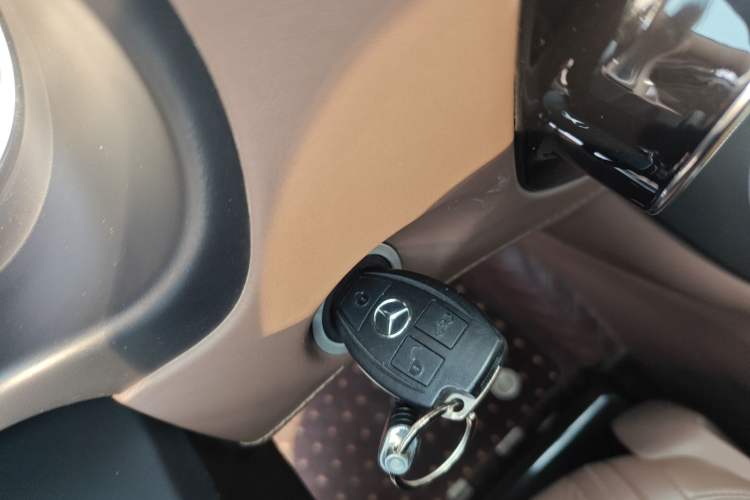 Used Mercedes-Benz Vito 2021 2.0T Business Version 7 Seats