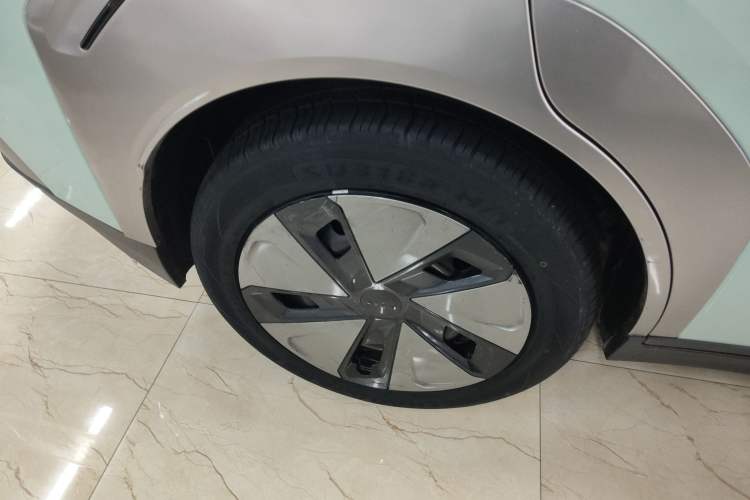 Used AION Y 2023 Plus 510 Enjoy Edition