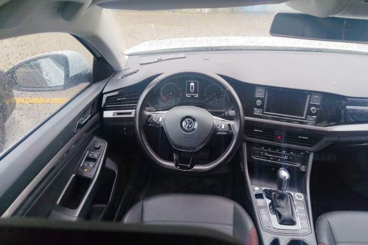 Used Volkswagen Bora 2020 1.5L Automatic Elite Version Steering Wheel