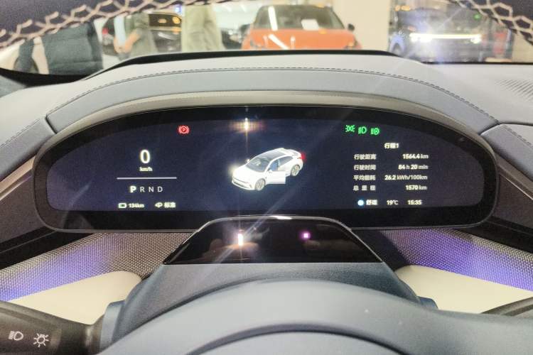 Used Zeekr 001 2025 YOU Edition 100 kWh All-Wheel Drive Instrument Cluster