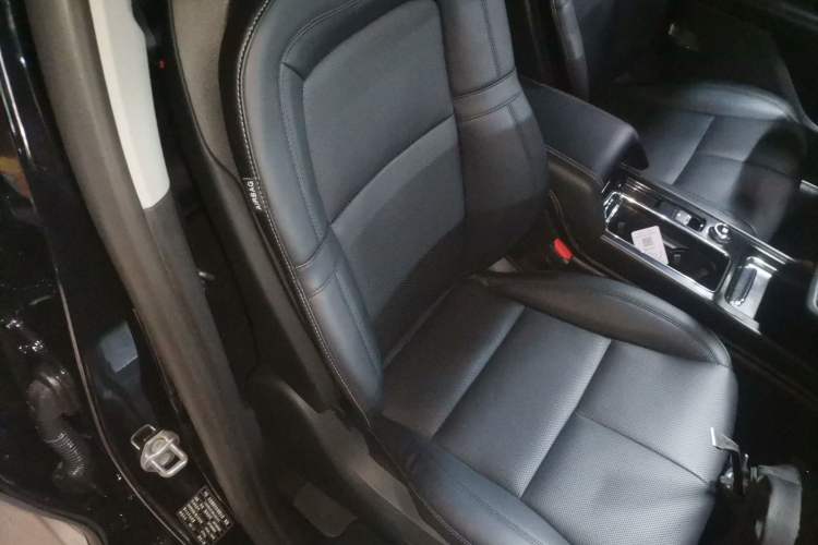 Used Lincoln Corsair 2022 2.0T Two-Wheel Drive Deluxe Edition
