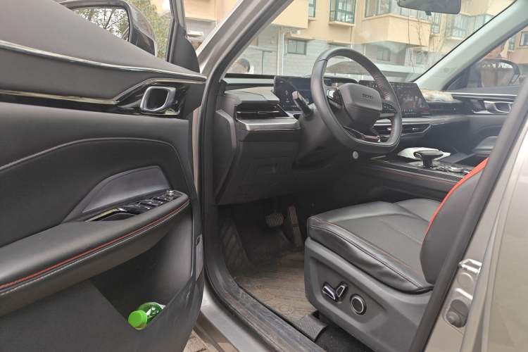 Used CHANGAN OSHAN Z6 2022 Blue Whale 1.5T DCT Smart Edition