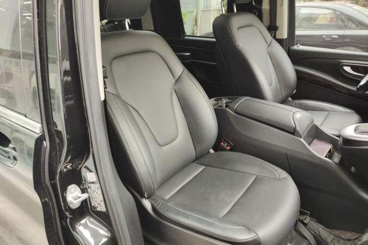 Used Mercedes-Benz V-Class 2020 V 260 Avantgarde Edition