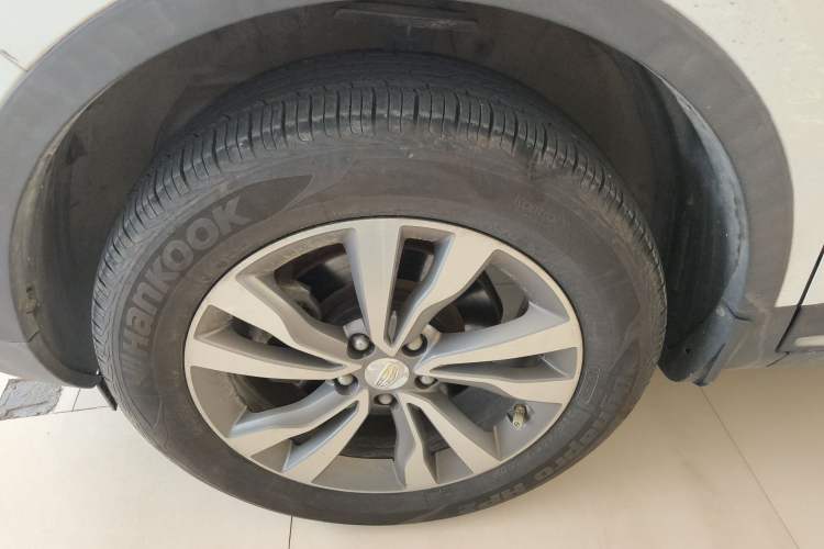 Used Geely Auto Emgrand X7 Sport 2016 1.8TD Automatic ZhiZun Version Left Front Wheel Hub