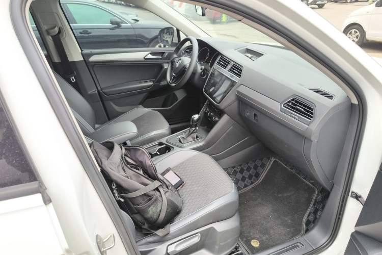 Used Volkswagen Tiguan L 2019 330TSI Automatic Two-Wheel Drive Luxury Edition China VI Standard