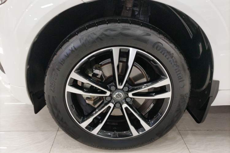 Used Volvo XC60 2019 T5 4x4 Smart Edition China V Standard