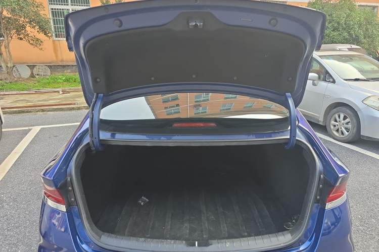 Used Hyundai Lafesta 2019 280TGDi Smart Speed Version China VI Standard
