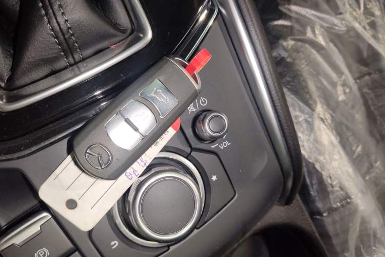 Used Mazda CX-5 2021 2.5L Automatic 4x4 Flagship Edition Interior 1