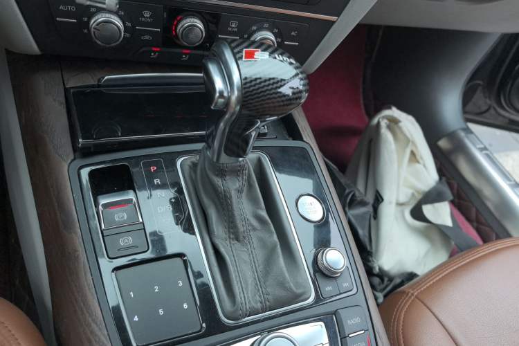 Used Audi A6L 2014 TFSI Standard Model Gear Lever