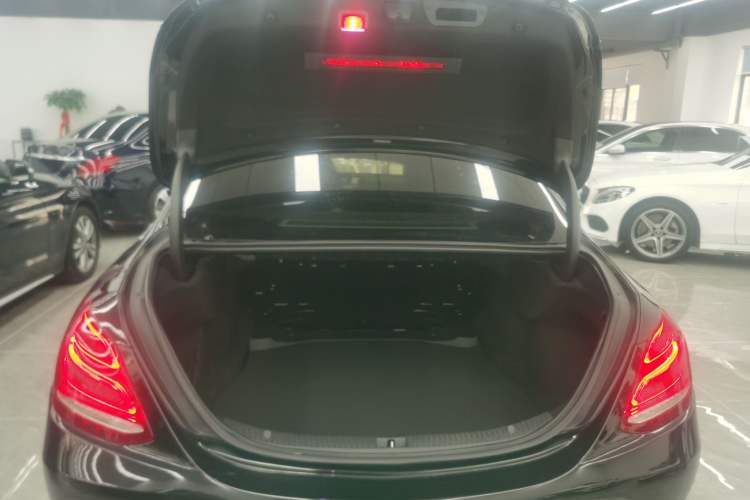 Used Mercedes-Benz C-Class 2018 C 200 L
