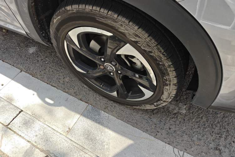 Used CHANGAN CS85 COUPE 2019 2.0T Automatic Version China V Standard
