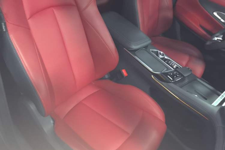 Used CHANGAN UNI-T 2020 1.5T Flagship Version Right Front Seat