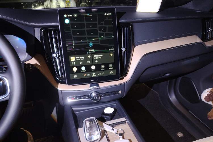 Used Volvo XC60 2026 B5 4x4 Smart Luxury Edition
