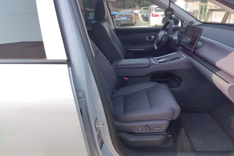 Used Leapmotor C16 2026 Pure Electric 630 LiDAR Zhizun Edition 5 Seats