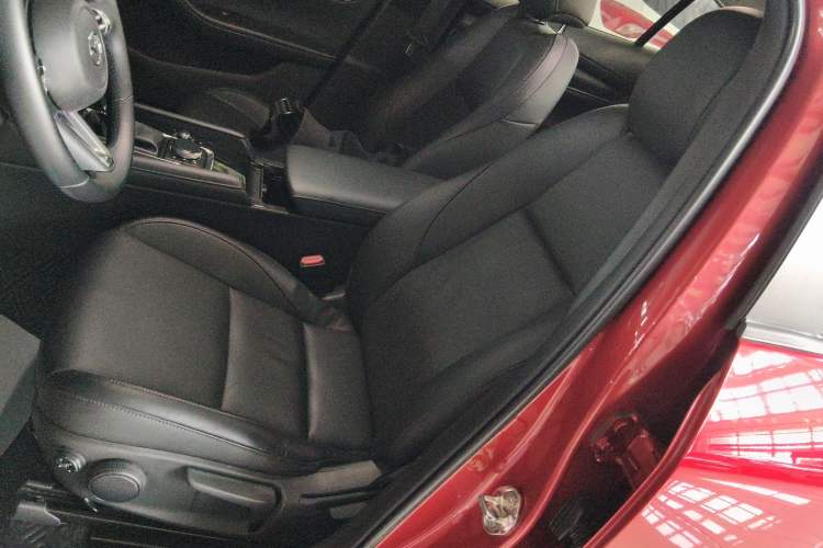 Used Mazda 3 Axela 2020 2.0L Automatic Zhiya Edition Left Front Seat