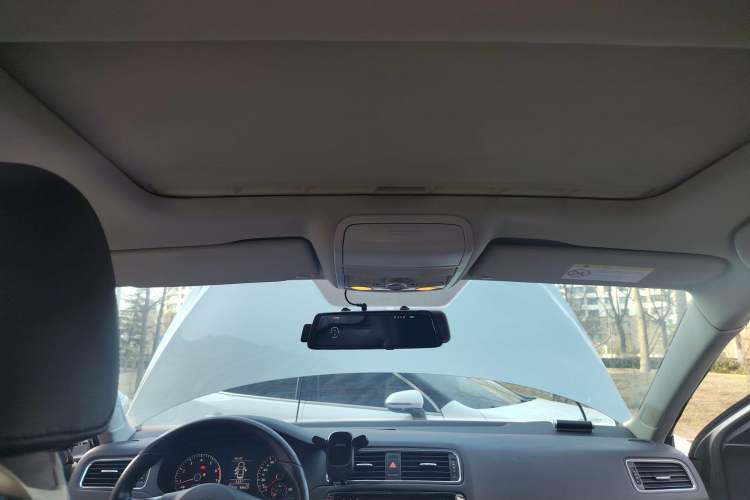 Used Volkswagen Sagitar 2014 Revised Version 1.4TSI Manual Luxury Edition