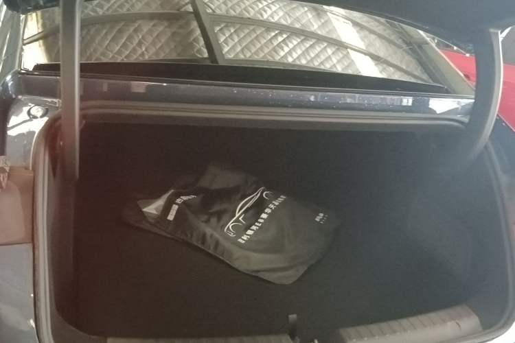 Used Geely Galaxy 8 2025 130km EM-P Starship Edition