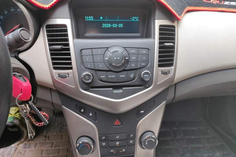 Used Chevrolet Cruze 2015 1.5L Classic SL MT
