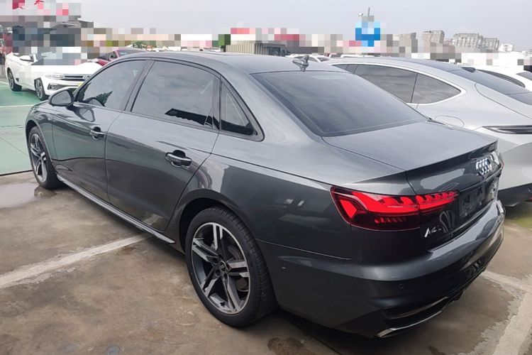 Used Audi A4L 2022 40 TFSI Luxury Dynamic Model
