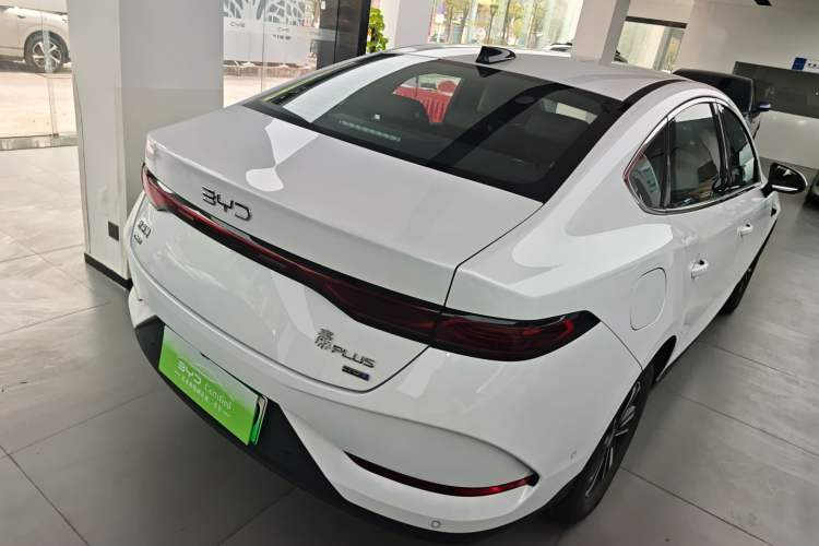 Used BYD Qin PLUS 2025 DM-i Smart Drive 120KM Superior Model