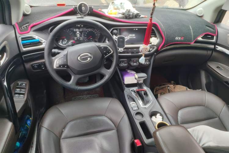 Used GAC Trumpchi GS4 2017 235T Automatic Two-Wheel Drive Luxury Smart Connectivity Version