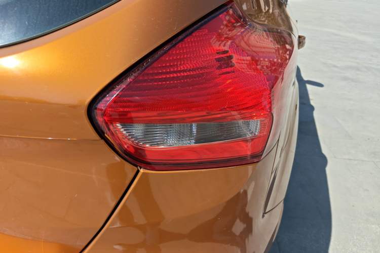 Used Ford Focus 2015 Hatchback 1.6L Automatic Fashion Edition