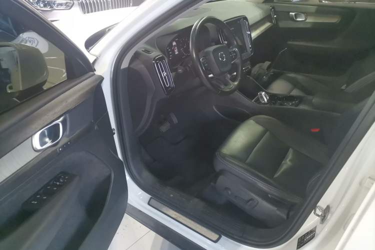 Used Volvo XC40 2020 T3 Zhiyuan Luxury Edition